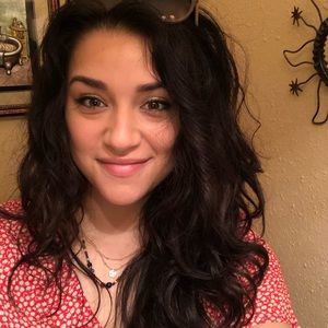 Meet your Posher, Tina